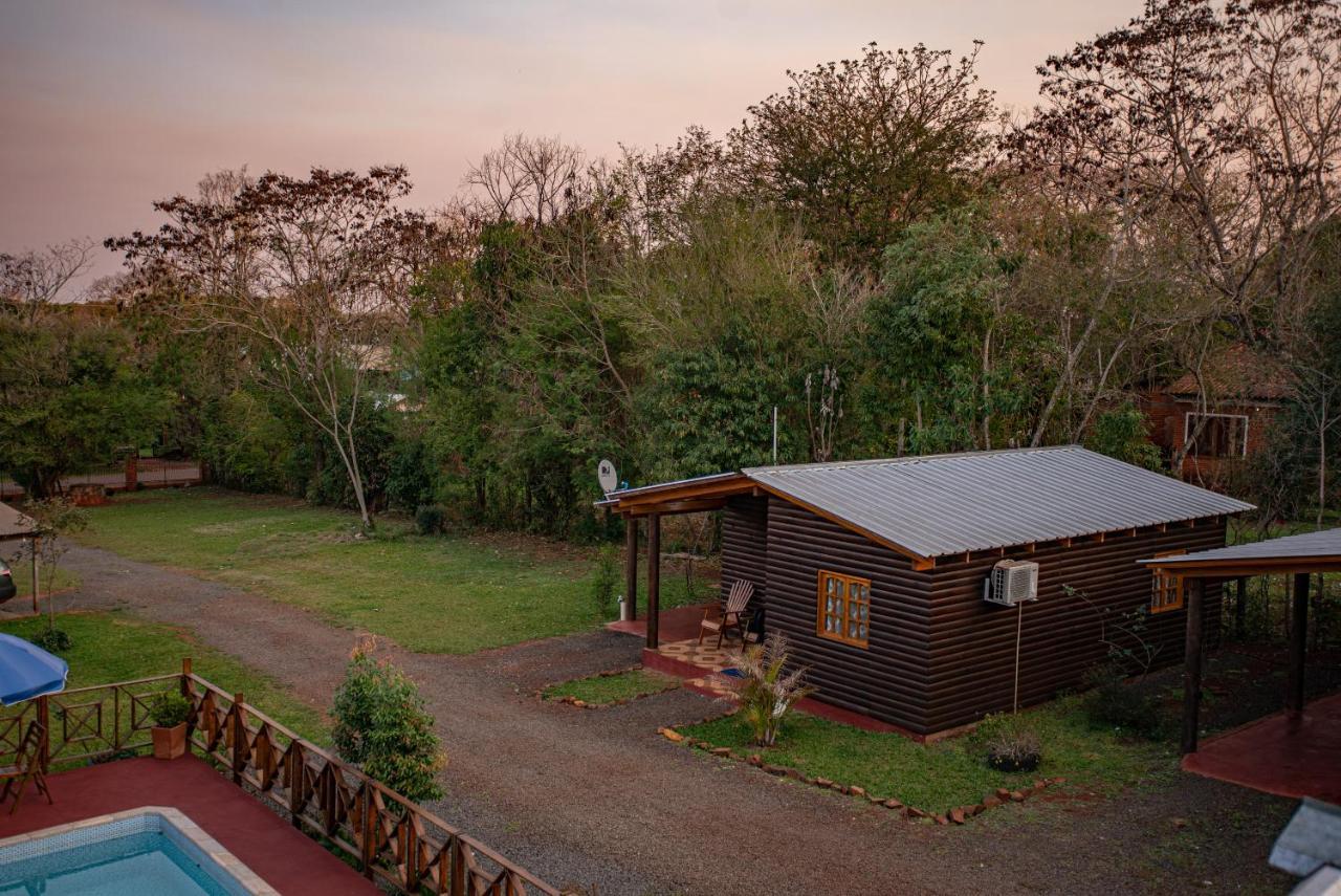 Cabanas La Quinta Puerto Iguazú Exterior foto
