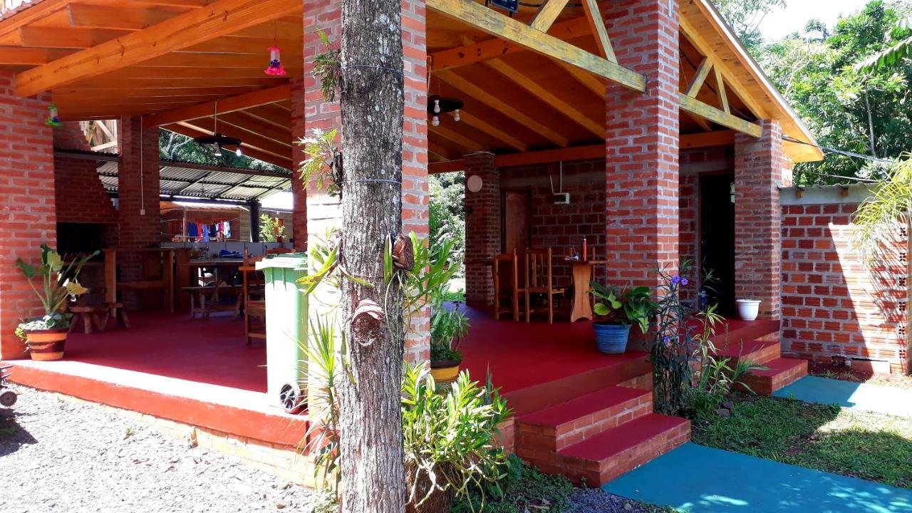 Cabanas La Quinta Puerto Iguazú Exterior foto